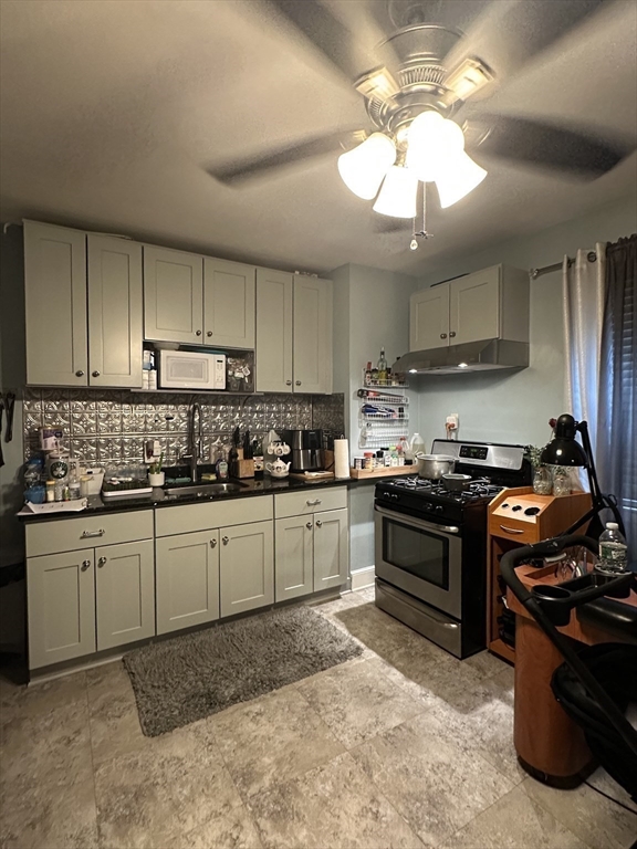 137 Congress Avenue Chelsea, MA 02150 - Photo 7 of 31