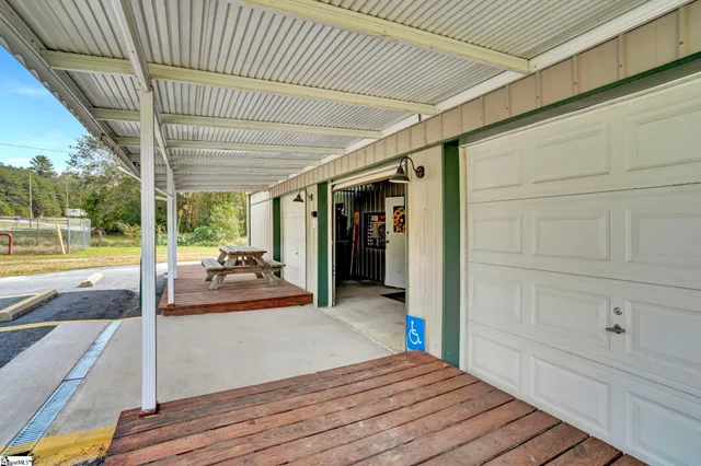 $650,000 | 4033 Geer Highway, Cleveland, SC 29635