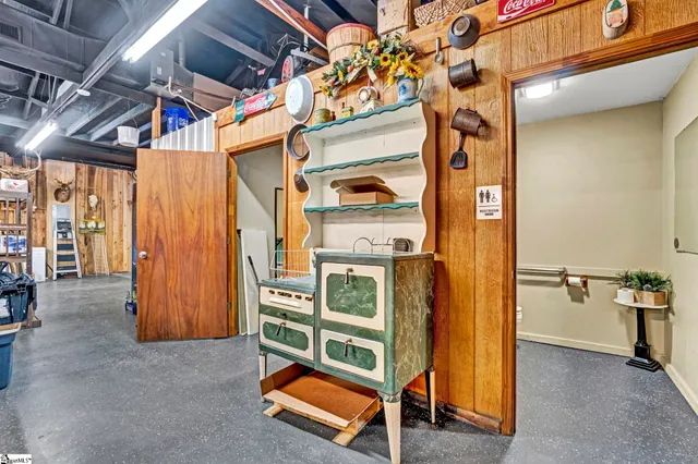 $650,000 | 4033 Geer Highway, Cleveland, SC 29635