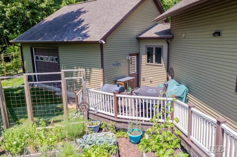 5124 Islanders Way Gladwin, MI 48624 - Photo 44 of 89