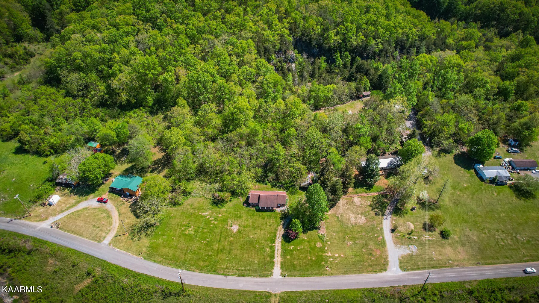 2563 Rocky Springs Road Bean Station, TN 37708 - Photo 3 of 18