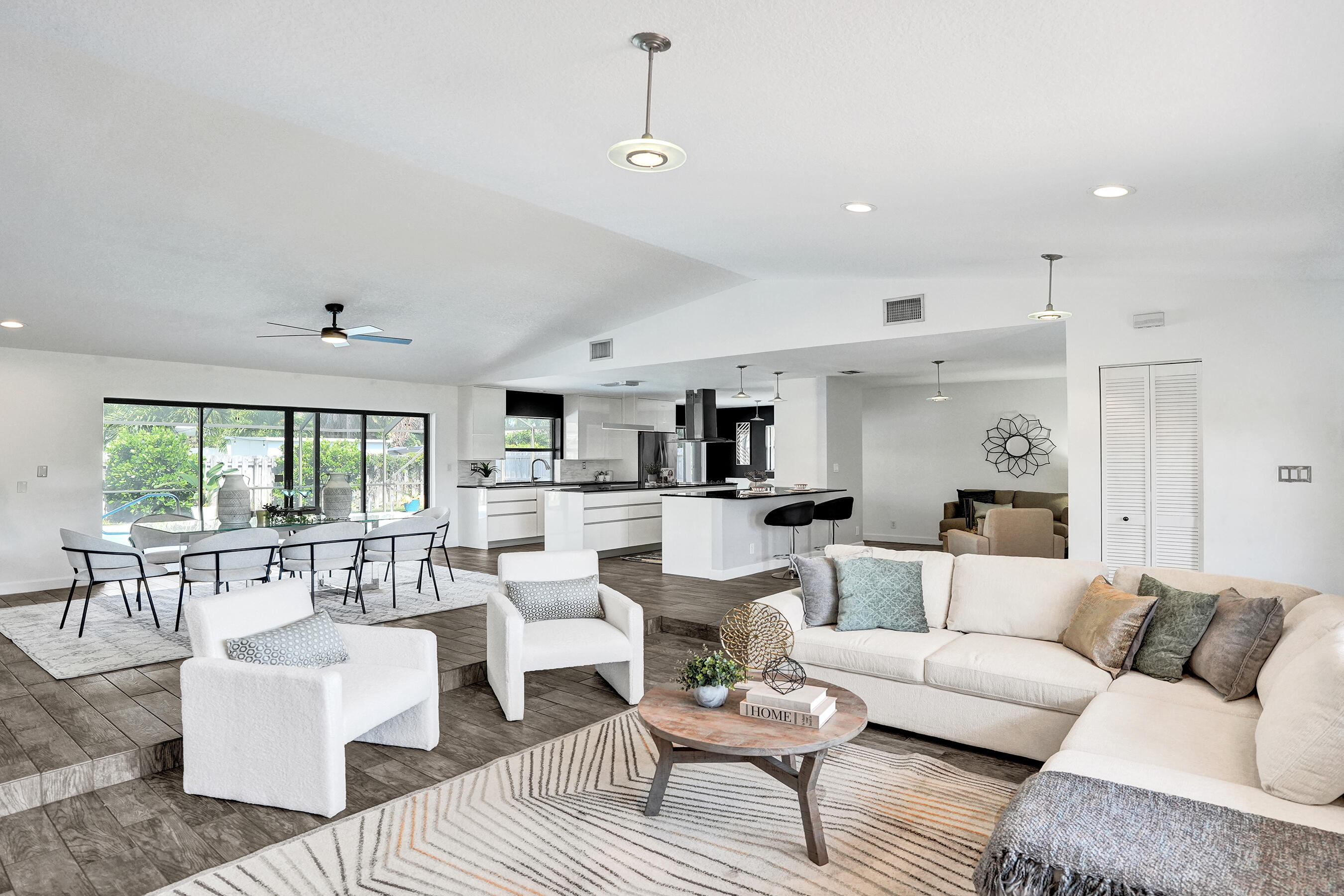 17679 Woodview Terrace Boca Raton, FL 33487 - Photo 7 of 51 DSC07852