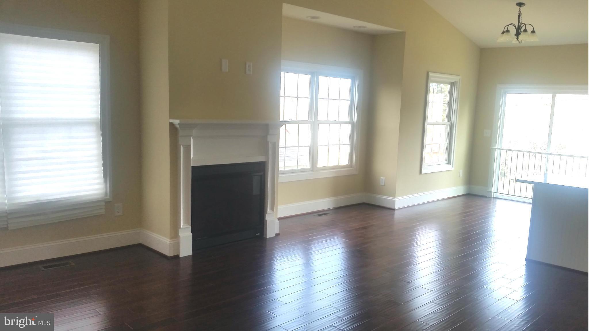 257 Harlem Road Pasadena, MD 21122 - Photo 3 of 20 Dining Room