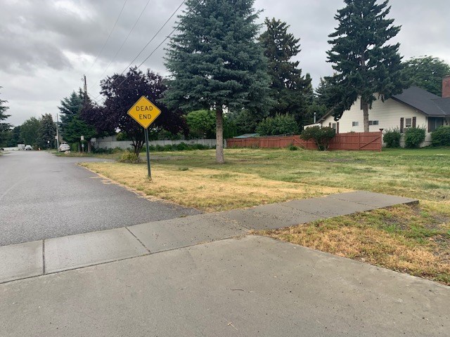 612 North Farr Road Spokane Valley, WA 99206 - Photo 3 of 9