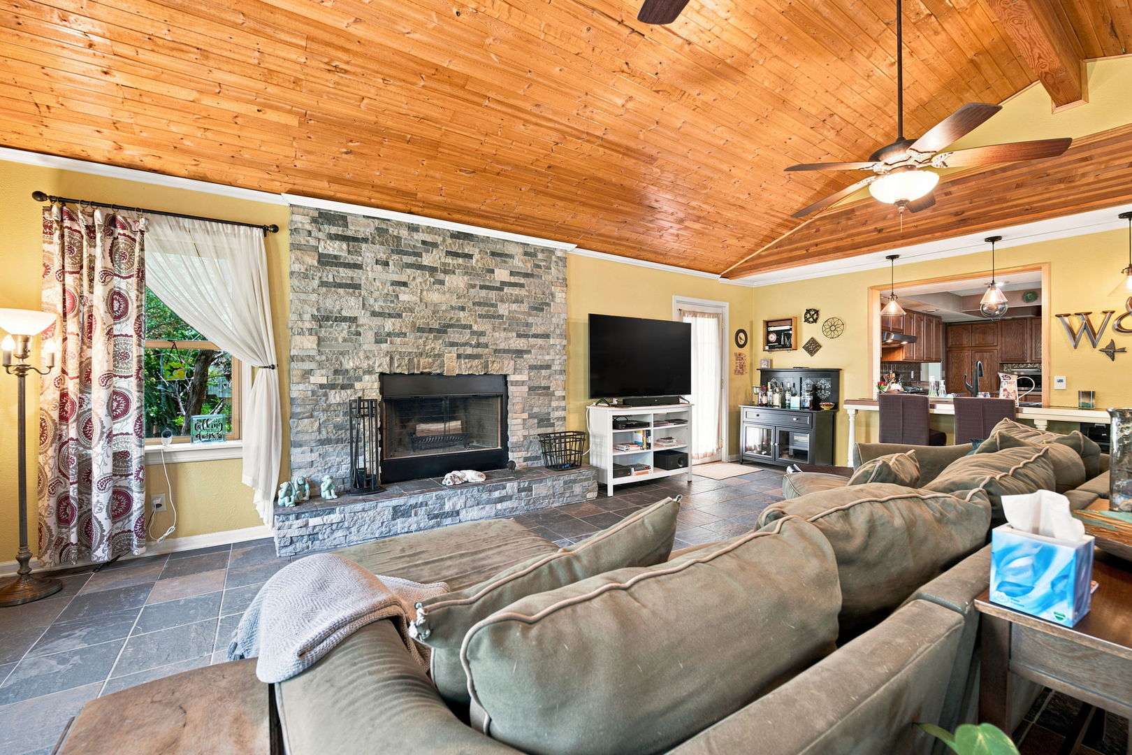 1613 Locust Road Morris, IL 60450 - Photo 11 of 47
