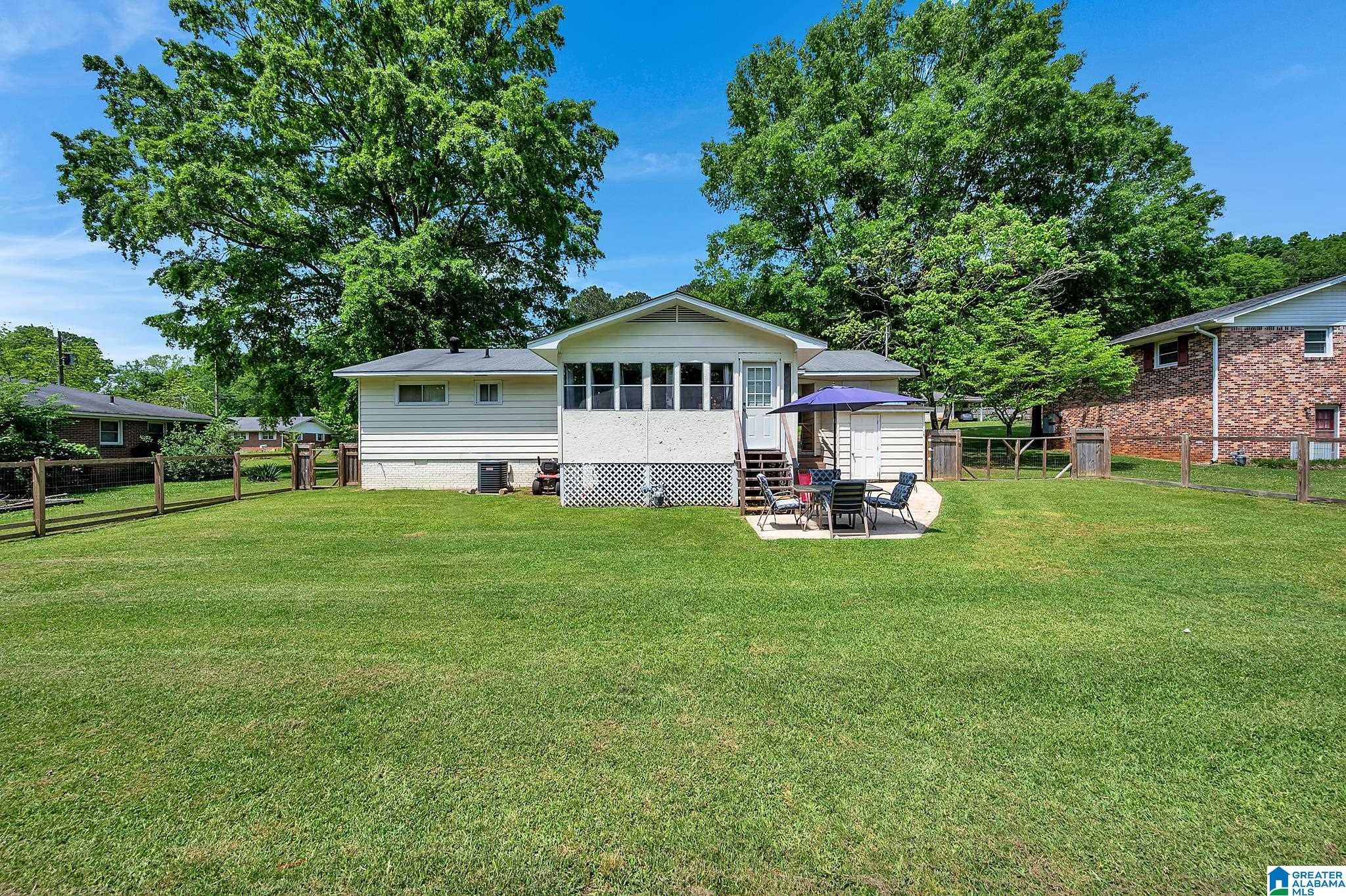 805 4th Avenue Oneonta, AL 35121 - Photo 8 of 29