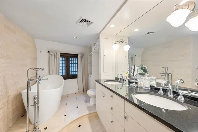 $8,800,000 | 84 Garden Street, Cambridge, MA 02138