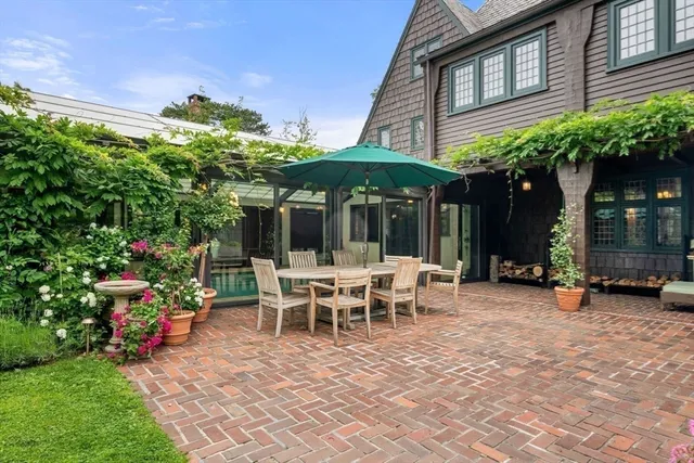 $8,800,000 | 84 Garden Street, Cambridge, MA 02138