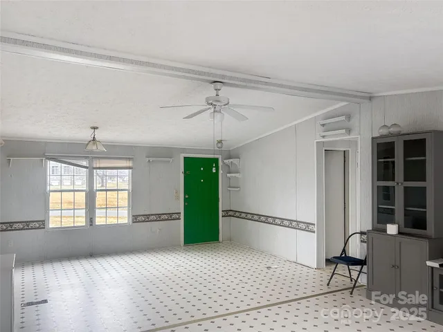 $185,999 | 205 West Haywood Lane, Mount Gilead, NC 27306