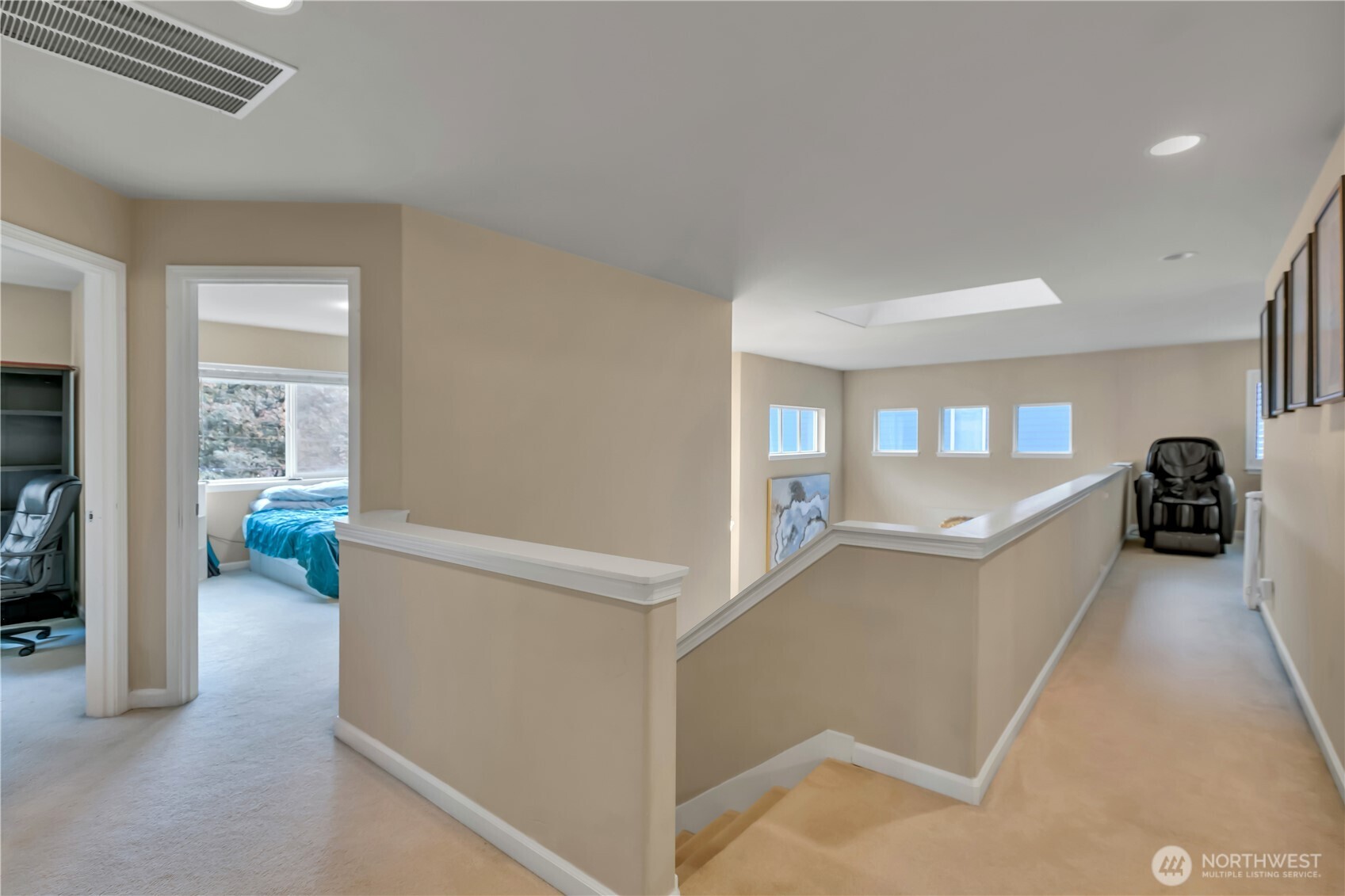 26525 Lake Fenwick Road South Kent, WA 98032 - Photo 16 of 40 a view of living room with furniture and a window