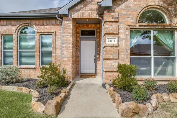 $2,800 | 3811 Strattford Drive, Frisco, TX 75035