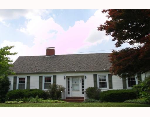 1911 St Paris Pike Springfield, OH 45504 - Photo 1 of 11