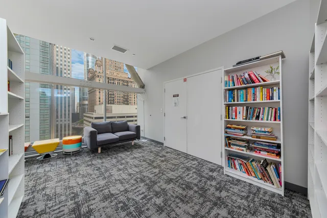 $3,500 | 8 East Randolph Street, Unit 1501, Chicago, IL 60601