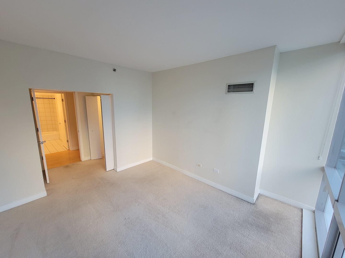 8 East Randolph Street, Unit 1501 Chicago, IL 60601 - Photo 7 of 22