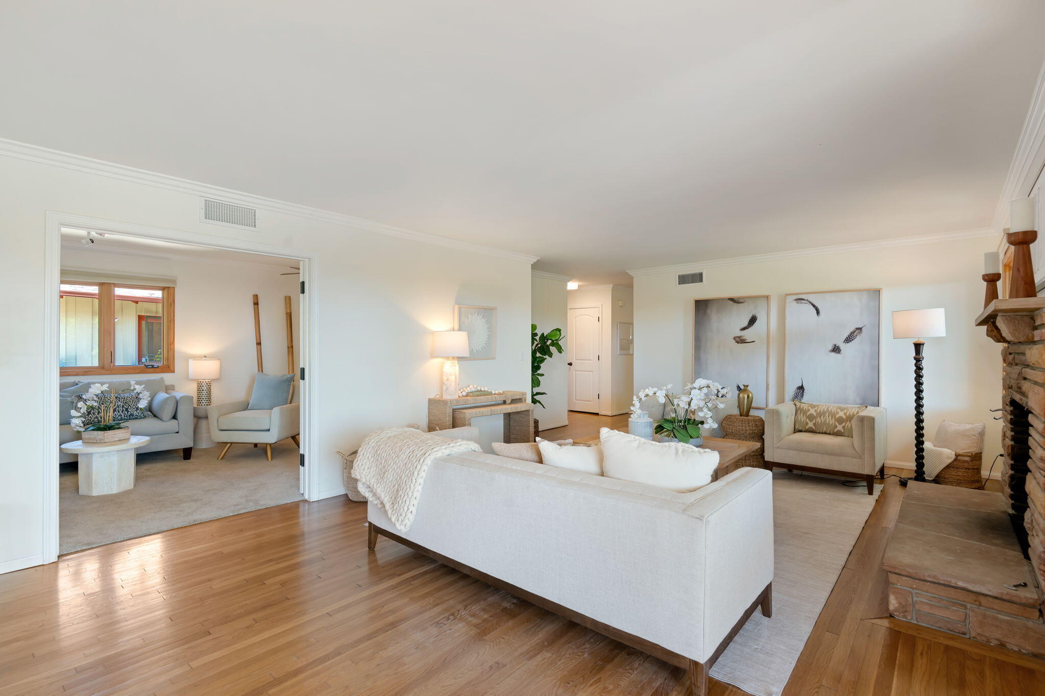 1400 Holiday Hill Road Goleta, CA 93117 - Photo 15 of 56 16-Living Room