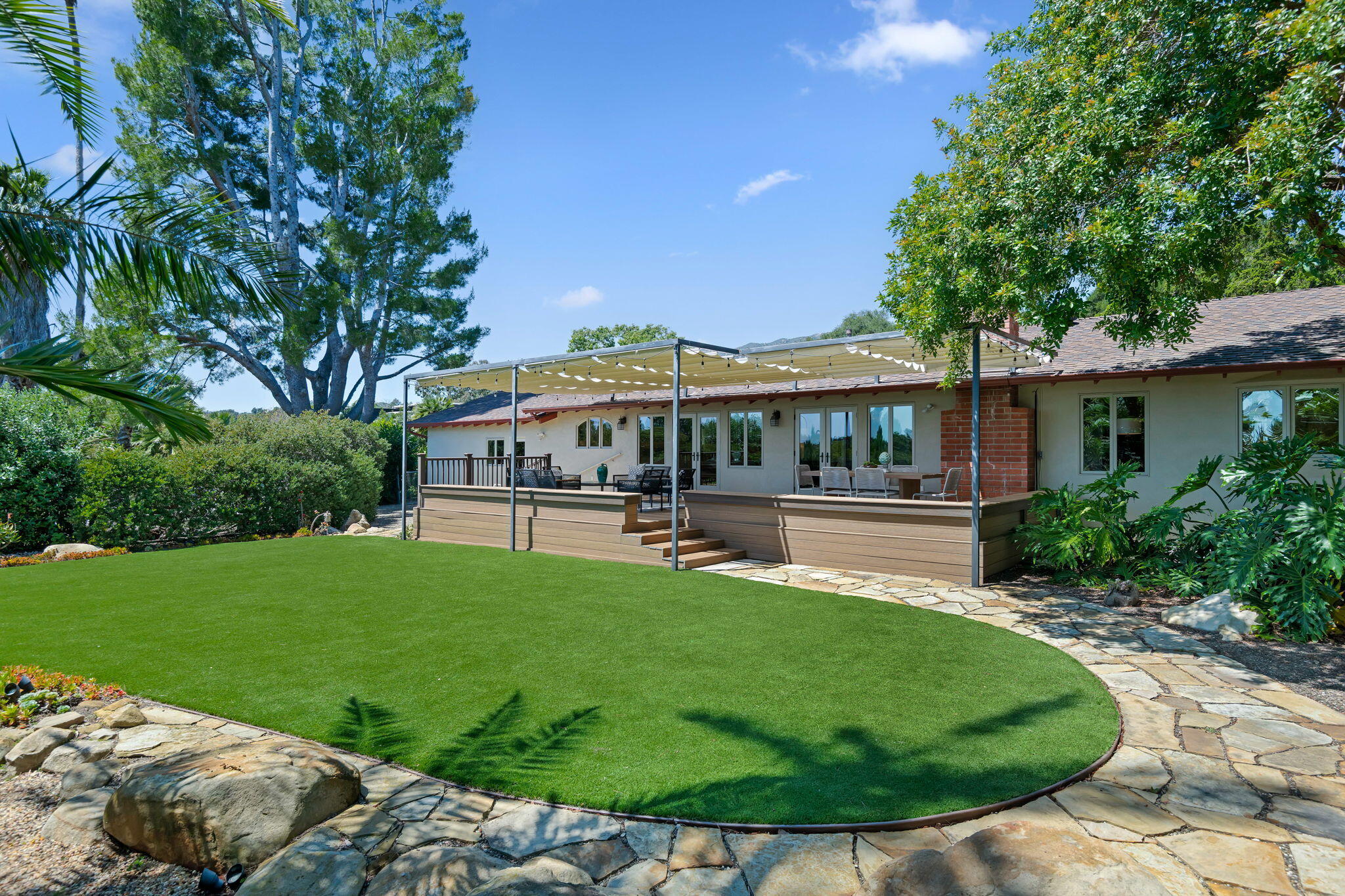 1400 Holiday Hill Road Goleta, CA 93117 - Photo 30 of 56 31-Deck & Yard