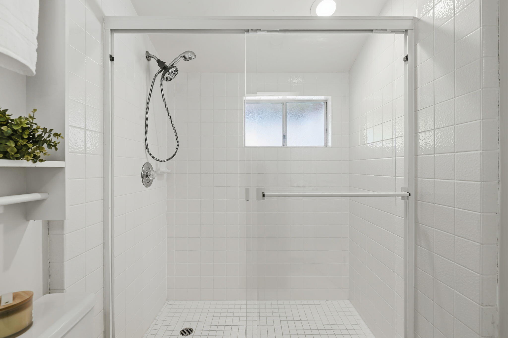 1400 Holiday Hill Road Goleta, CA 93117 - Photo 45 of 56 46-Bathroom 3