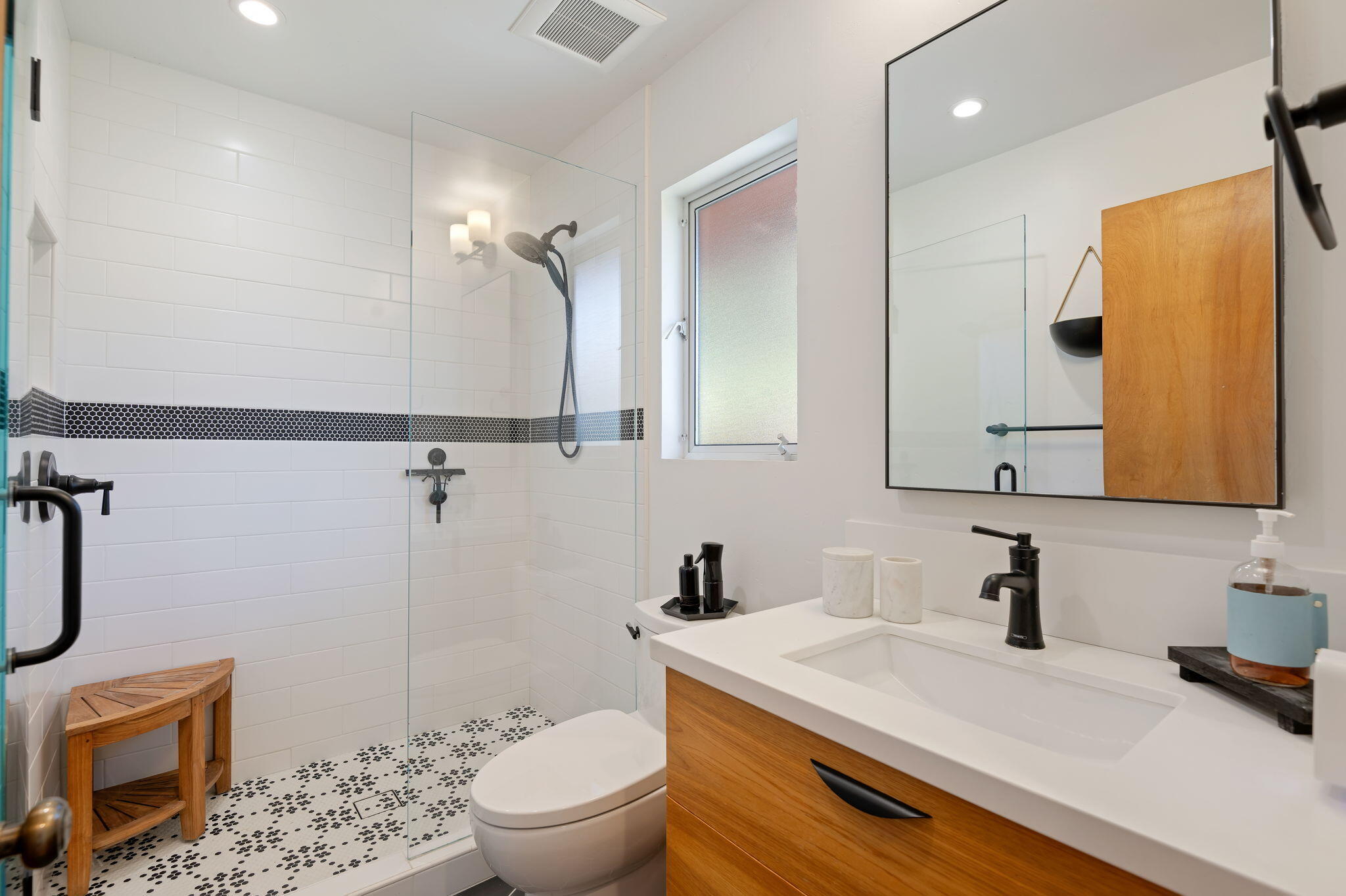 1400 Holiday Hill Road Goleta, CA 93117 - Photo 54 of 56 55-Detached Studio - Bathroom