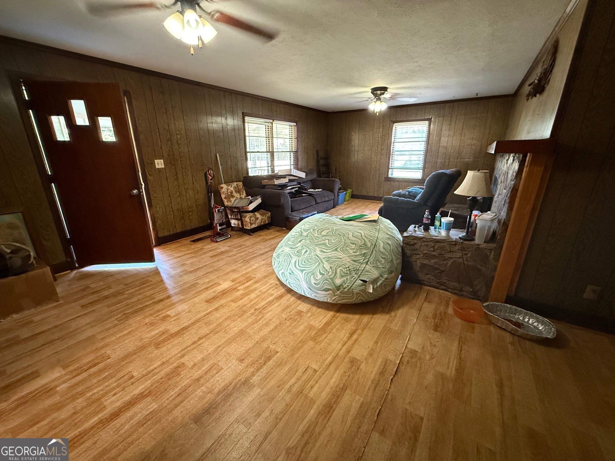 1600 Grant Avenue Manchester, GA 31816 - Photo 2 of 37 a view of livingroom with furniture and wooden floor