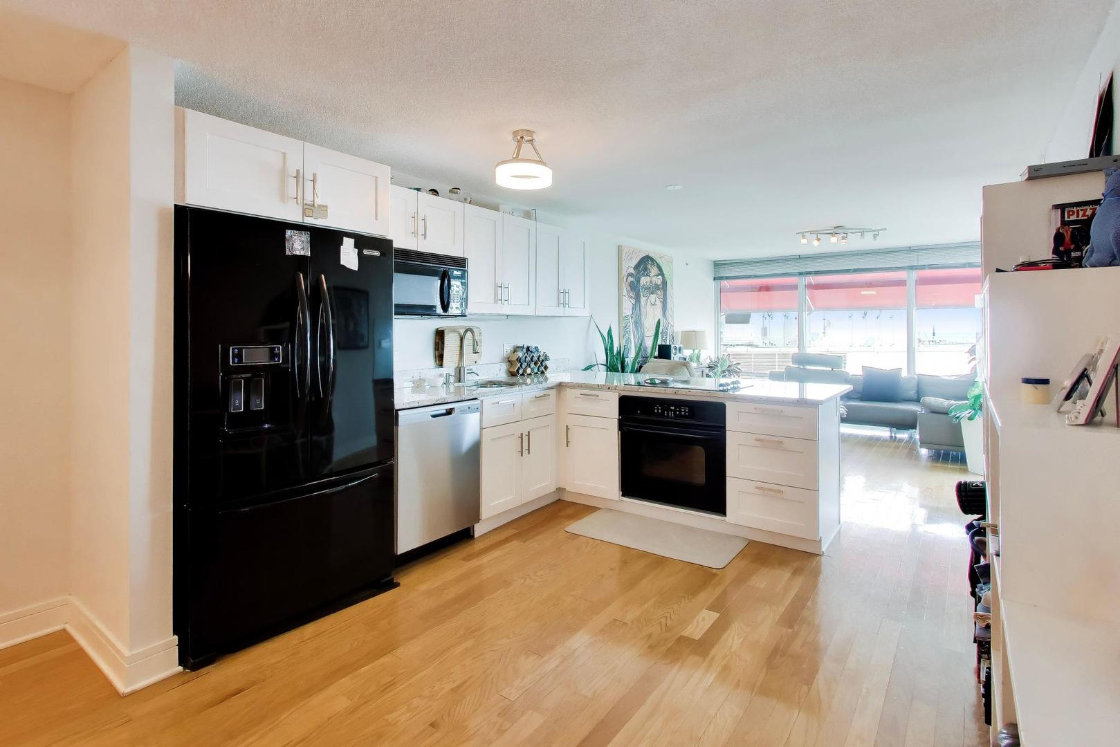 800 Elgin Road, Unit 1419 Evanston, IL 60201 - Photo 13 of 38 Gallery Image 13