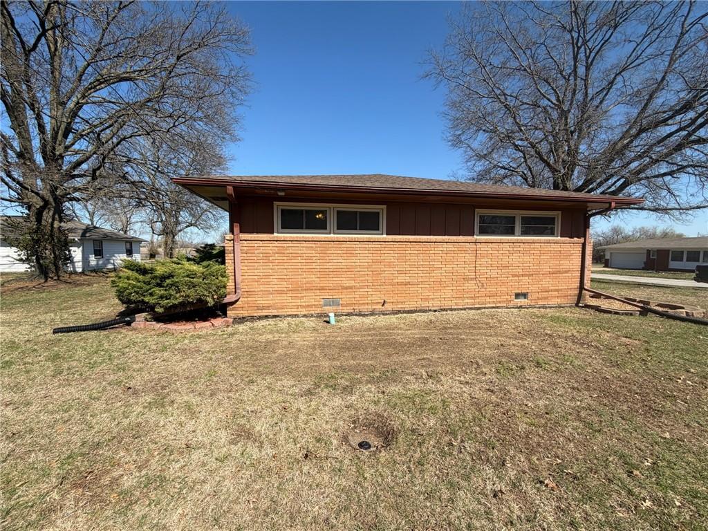 904 North High Street Butler, MO 64730 - Photo 11 of 86