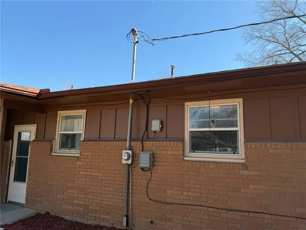 $255,000 | 904 North High Street, Butler, MO 64730