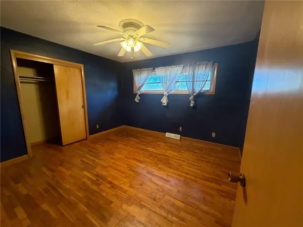 $255,000 | 904 North High Street, Butler, MO 64730