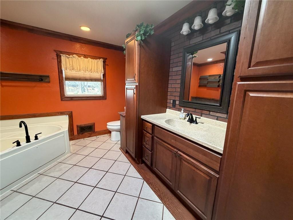 904 North High Street Butler, MO 64730 - Photo 48 of 86
