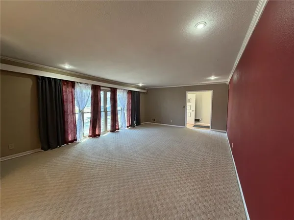 $255,000 | 904 North High Street, Butler, MO 64730