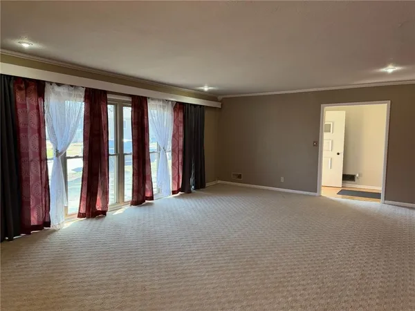 $245,000 | 904 North High Street, Butler, MO 64730