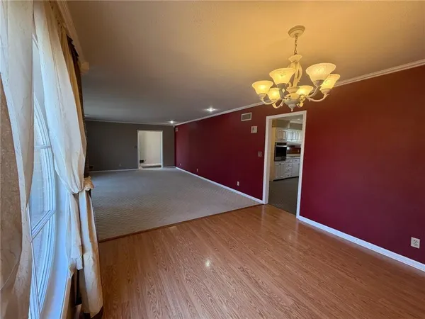 $255,000 | 904 North High Street, Butler, MO 64730