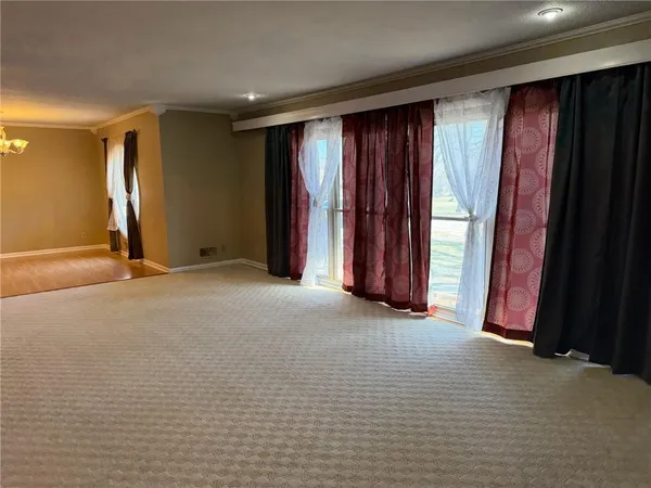 $255,000 | 904 North High Street, Butler, MO 64730