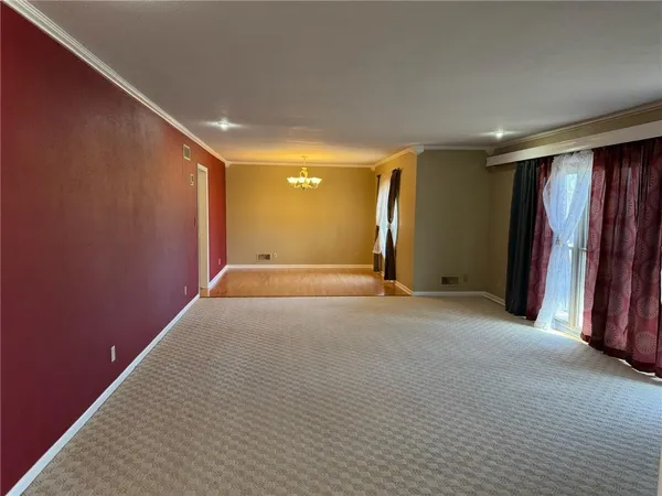 $255,000 | 904 North High Street, Butler, MO 64730