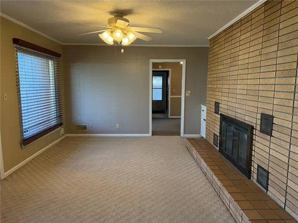 $255,000 | 904 North High Street, Butler, MO 64730