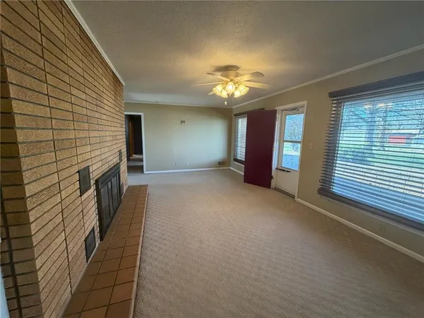 $255,000 | 904 North High Street, Butler, MO 64730