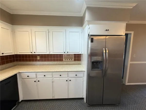 $255,000 | 904 North High Street, Butler, MO 64730