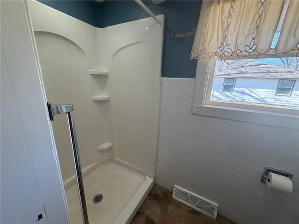 $255,000 | 904 North High Street, Butler, MO 64730