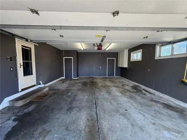 $255,000 | 904 North High Street, Butler, MO 64730