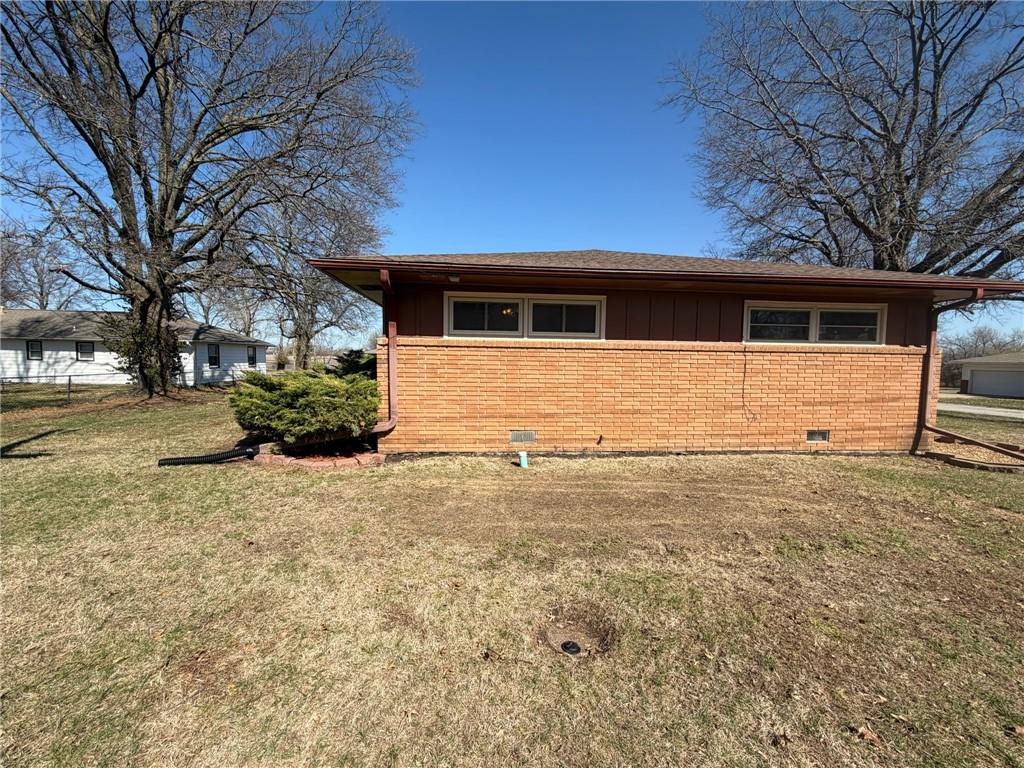 904 North High Street Butler, MO 64730 - Photo 10 of 86