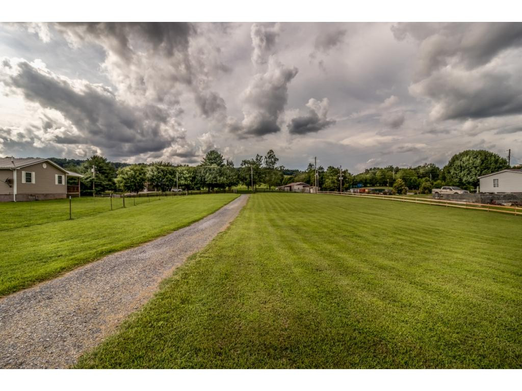 996 Burem Road Rogersville, TN 37857 - Photo 4 of 22 Photo 4
