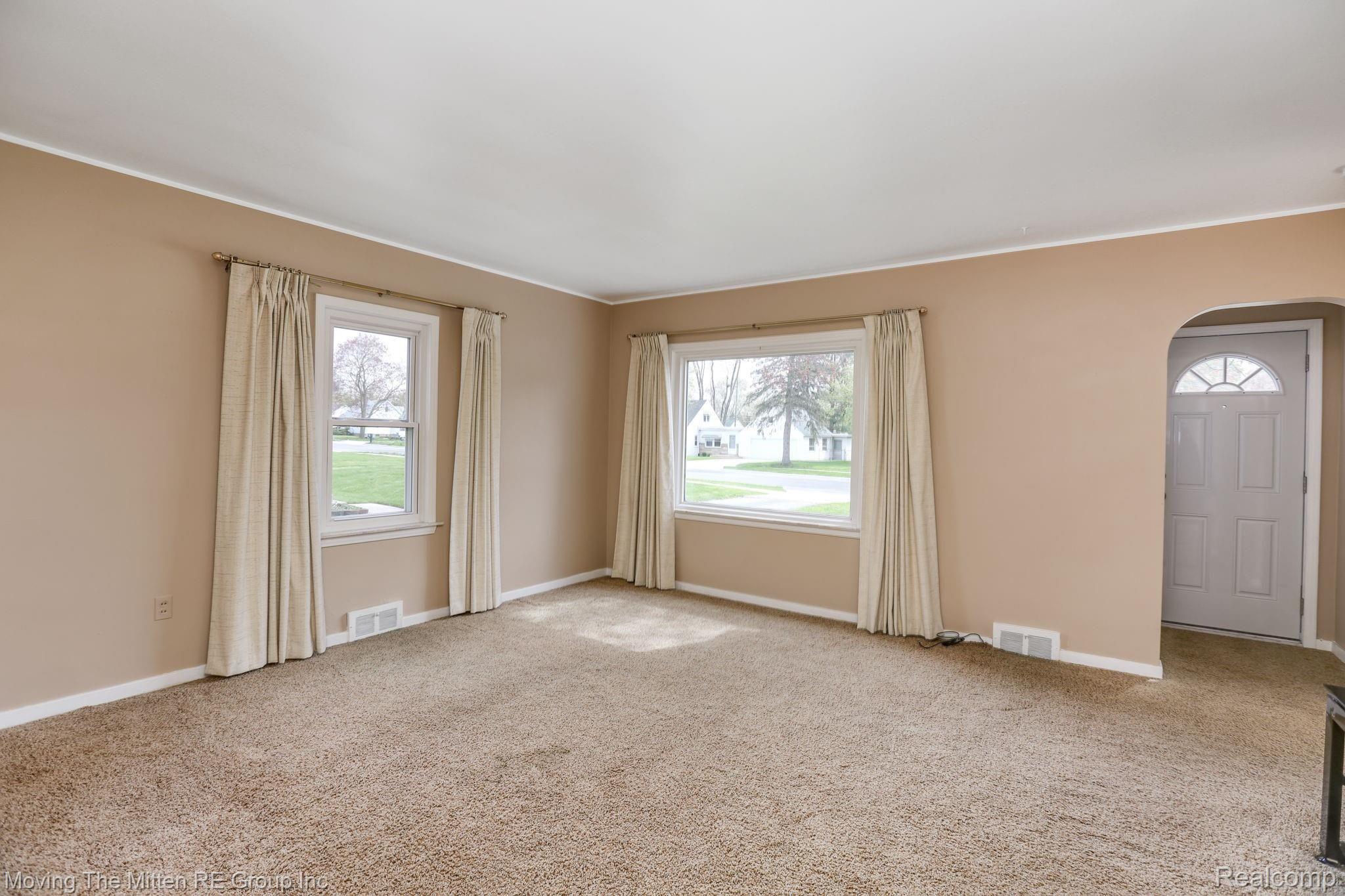741 North Harris Road Ypsilanti, MI 48198 - Photo 2 of 14 741+N+Harris+Rd+Ypsilanti-1-web.jpg