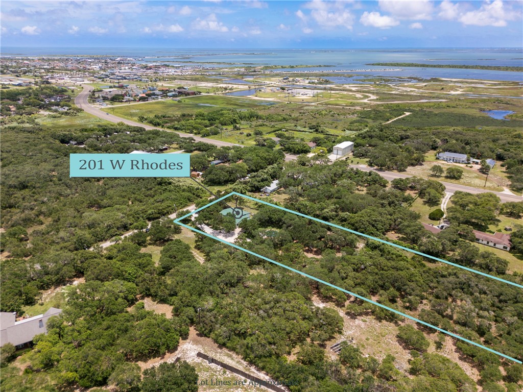 201 Rhodes Avenue Aransas Pass, TX 78336 - Photo 38 of 40