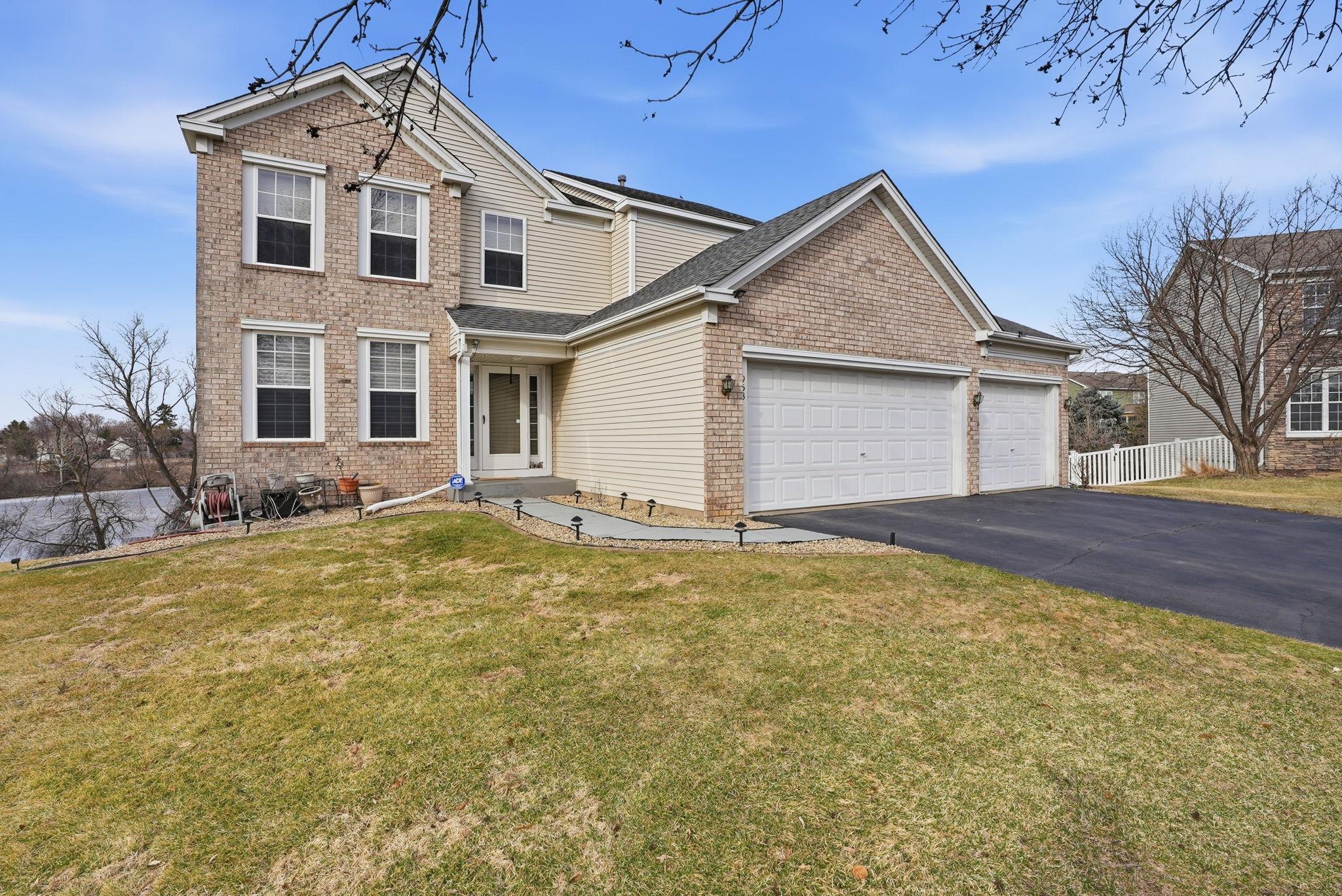 953 Lake Ridge Bay Woodbury, MN 55129 - Photo 2 of 25