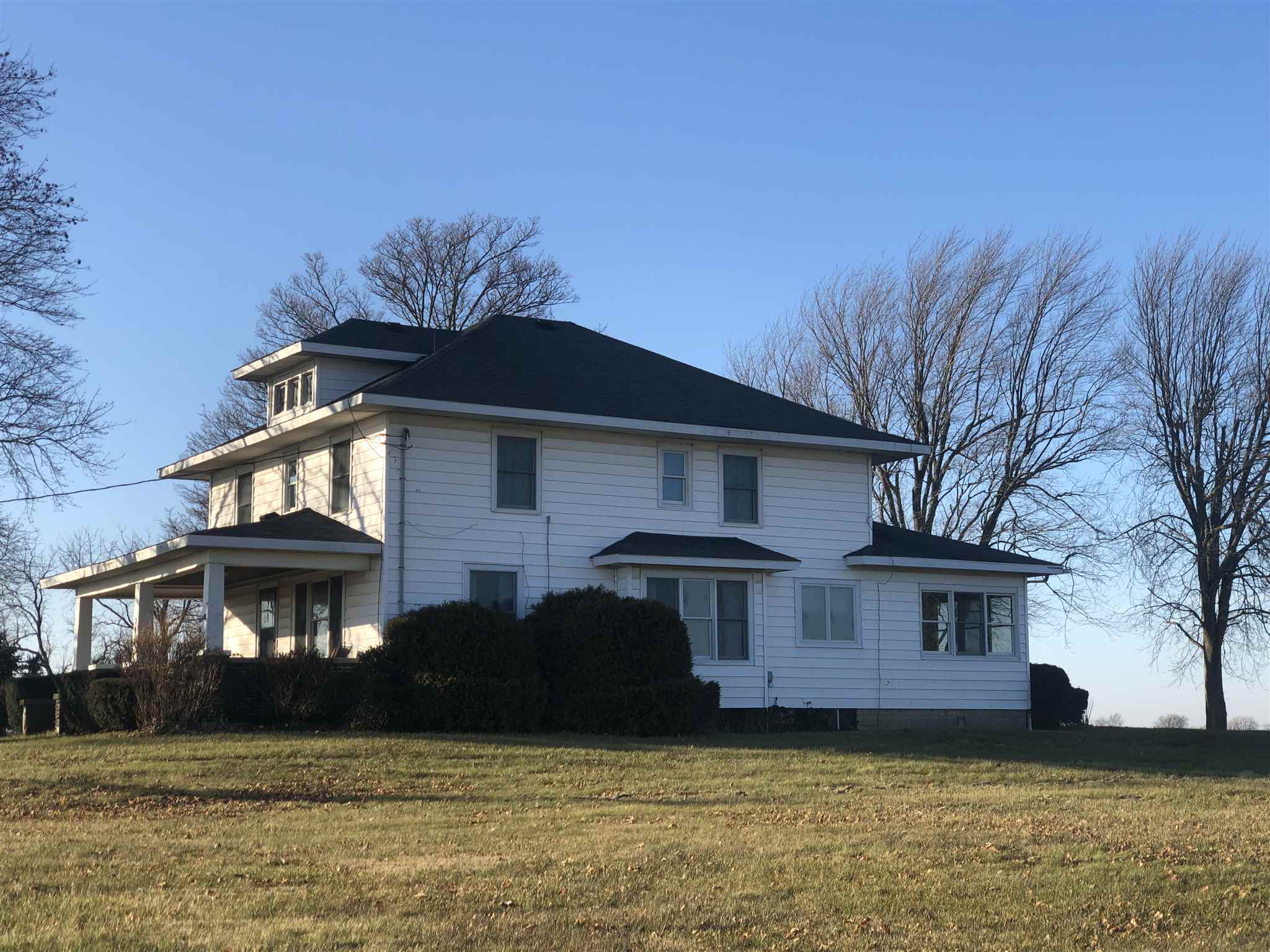 704 8th Road Bourbon, IN 46504 - Photo 12 of 31