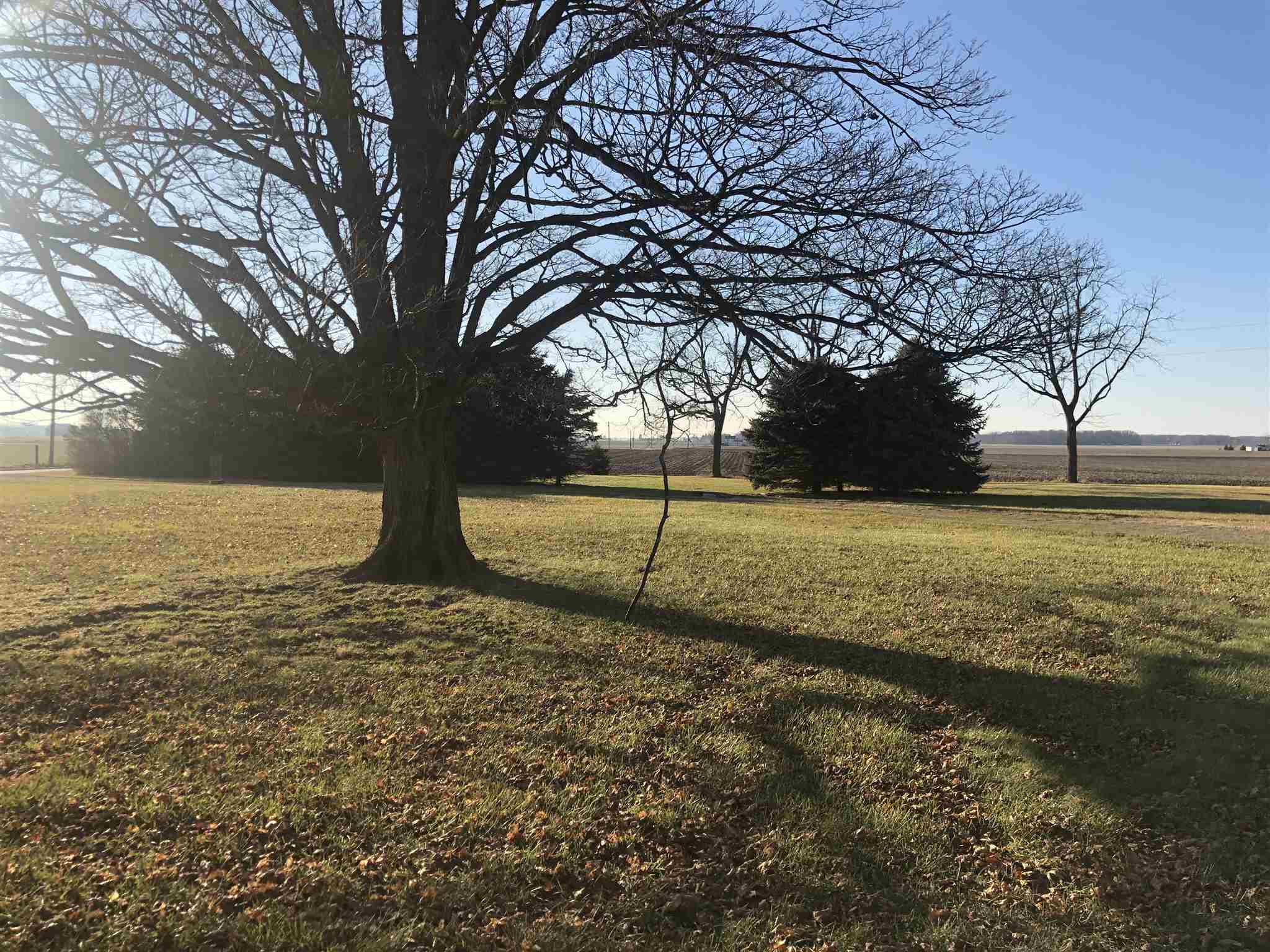 704 8th Road Bourbon, IN 46504 - Photo 14 of 31