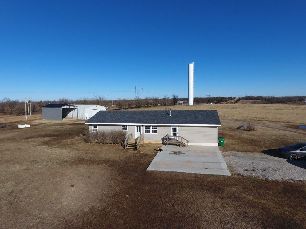 24600 Private Road Perry, OK 73077 - Photo 1 of 33 Gallery Image 1
