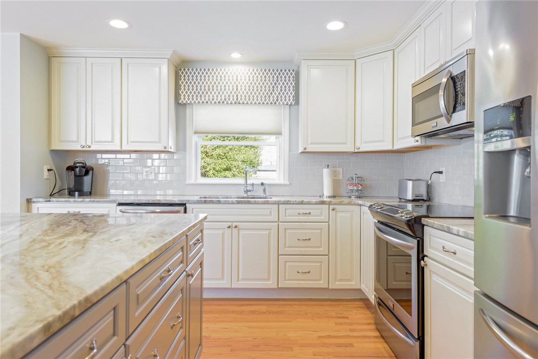 214 New Meadow Road Barrington, RI 02806 - Photo 8 of 24 Gallery Image 8