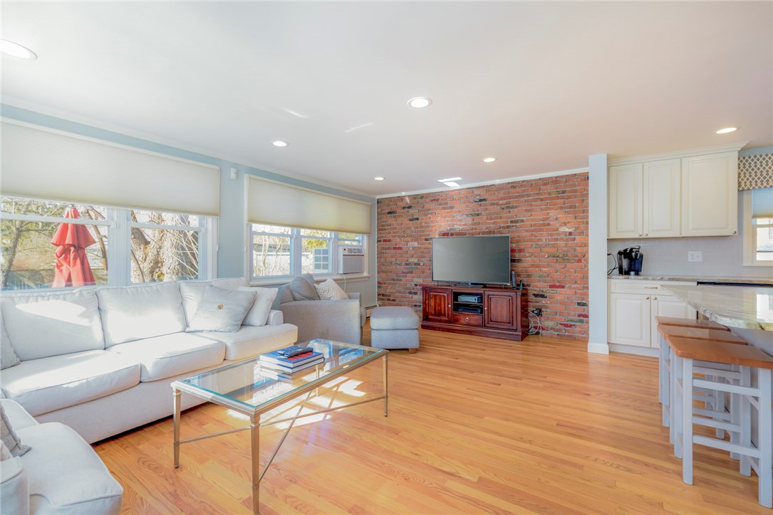 214 New Meadow Road Barrington, RI 02806 - Photo 10 of 24 Gallery Image 10