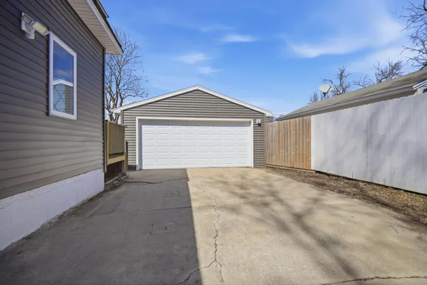 $199,900 | 1602 4th Avenue Northwest, Austin, MN 55912