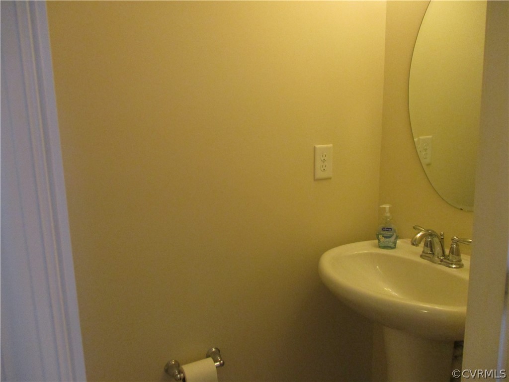 13367 Diamond Ridge Drive, Unit 13367 Midlothian, VA 23112 - Photo 33 of 38 Gallery Image 33